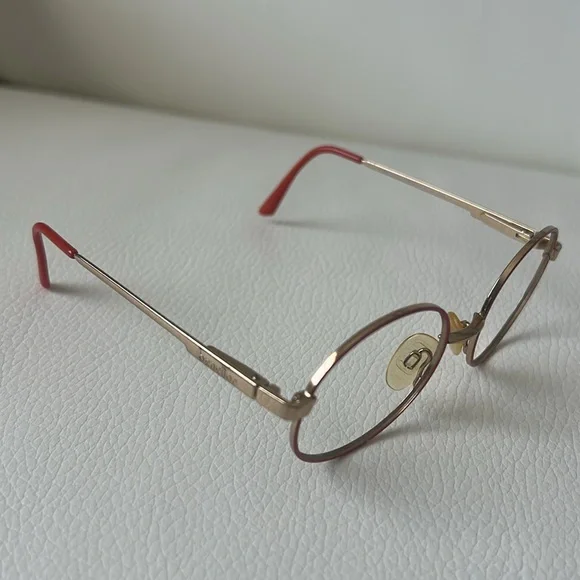 NEW. Round Red Retro Frame - Picture 13 of 15